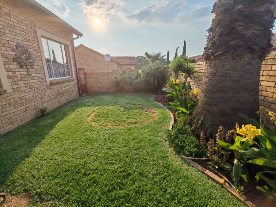 2 Bedroom Property for Sale in Sasolburg Ext 11 Free State